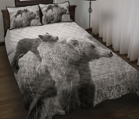 Image of Bear And Cub Black And White Quilt Bed Set - All Sizes